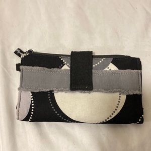 Thirty one metro retro black happy dot wallet